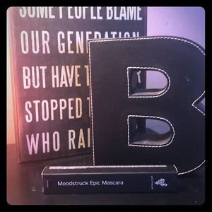 New In Box Moodstruck Epic Mascara Younique